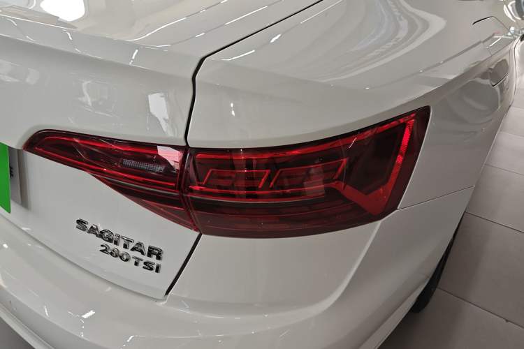 Used Volkswagen Sagitar 2021 280TSI DSG Excellence Edition
