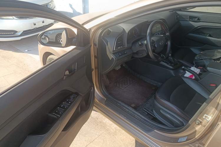 Used Hyundai Elantra 2018 1.4T Dual-Clutch Xuan Dong · Dynamic Edition
