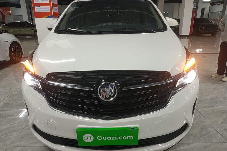 Used Buick GL8 2021 Land Cruiser Executive Class 652T Luxury Model
