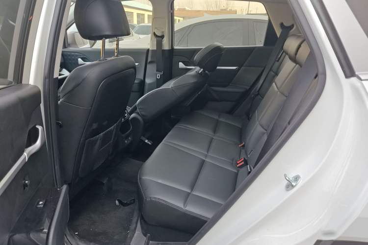 Used Hyundai ix35 2023 Musso 2.0L Deluxe Edition DLX
