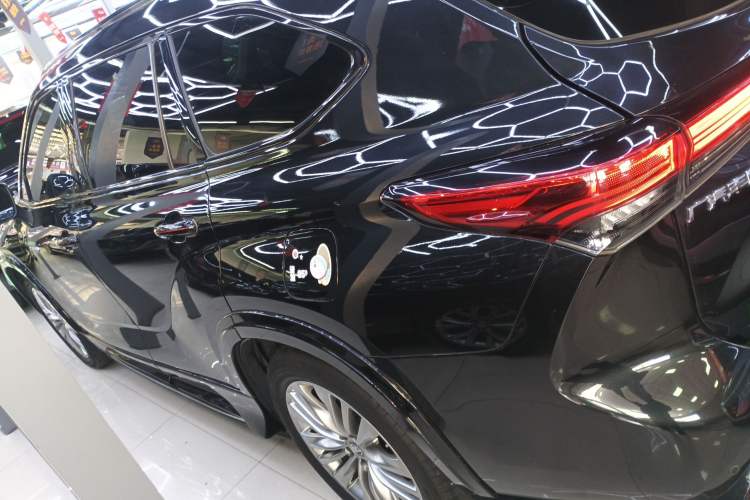 Used Toyota Highlander 2022 Dual-Engine 2.5L Four-Wheel Drive Prestige Version 7 Seats