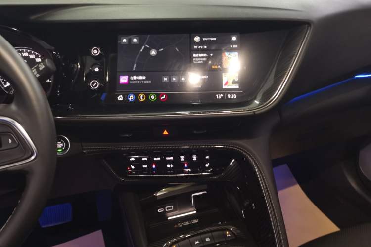 Used Buick Envision 2023 Encore S 652T Two-Wheel-Drive Luxury Model