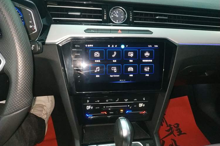 Used Volkswagen Magotan 2023 2 Million Units Commemorative Edition 330TSI DSG Luxury Version
