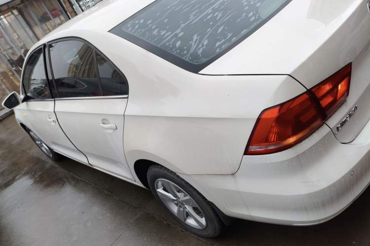 Used Volkswagen Santana 2015 1.6L Automatic Comfort Edition
