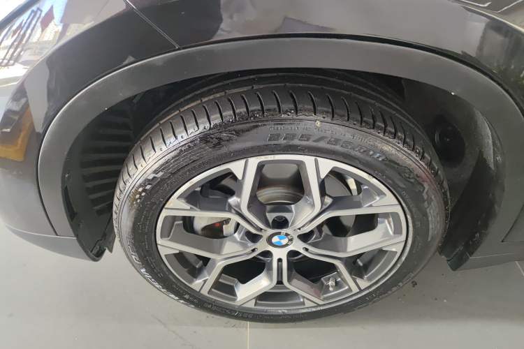 Used BMW X1 2021 Restyled sDrive25Li Leading Edition
