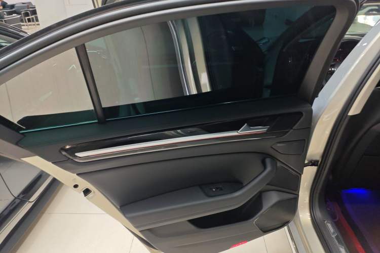 Used Volkswagen Phideon 2018 Revised Version 380TSI Two-Wheel Drive Business Edition