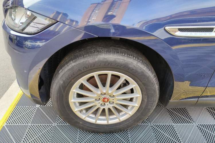 Used Jaguar F-PACE 2019 2.0T Four-Wheel Drive Urban Luxury Edition
