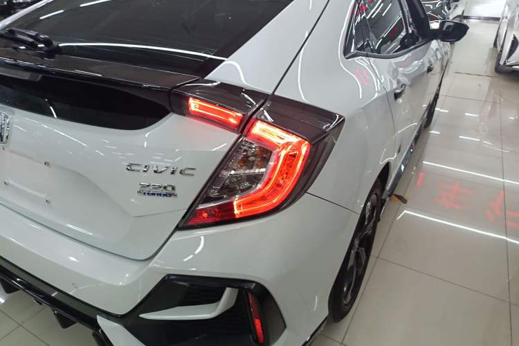 Used Honda Civic 2021 HATCHBACK 220TURBO CVT Trendy Cool Edition
