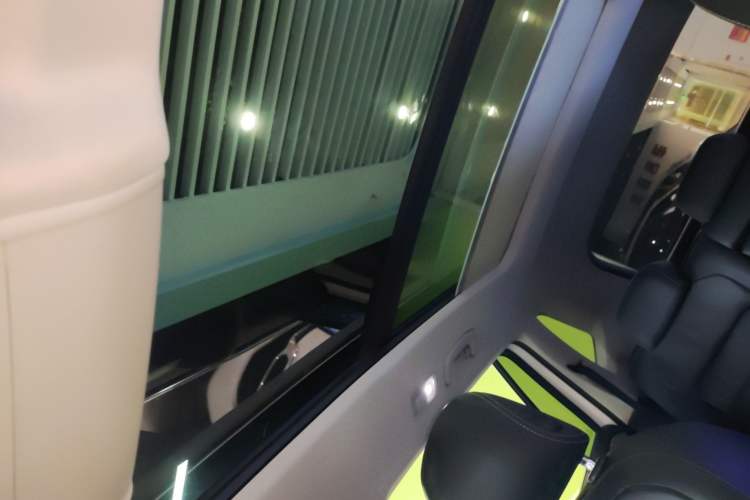 Used Volkswagen Tiguan L 2018 330TSI Automatic Two-Wheel Drive Luxury Edition
