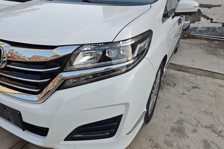 Used Honda Elysion 2016 2.4L Style Edition
