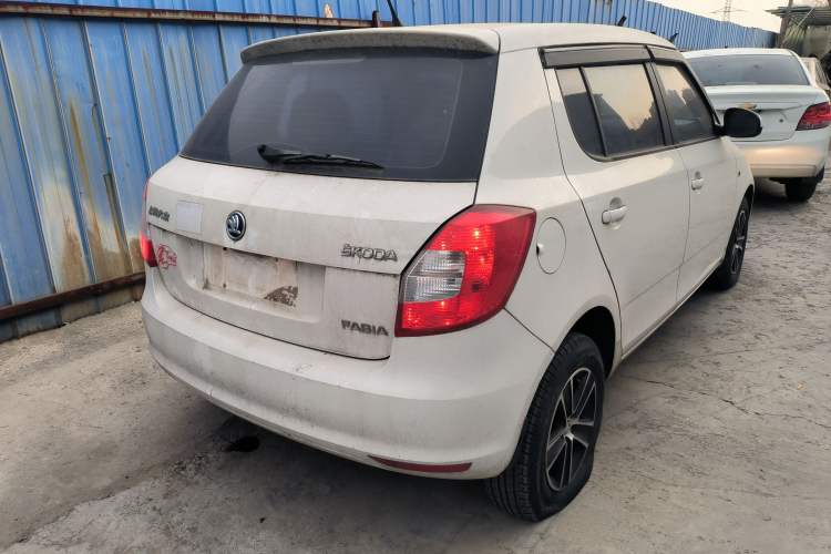 Used Skoda Fabia 2014 1.4L Manual Crystal Edition