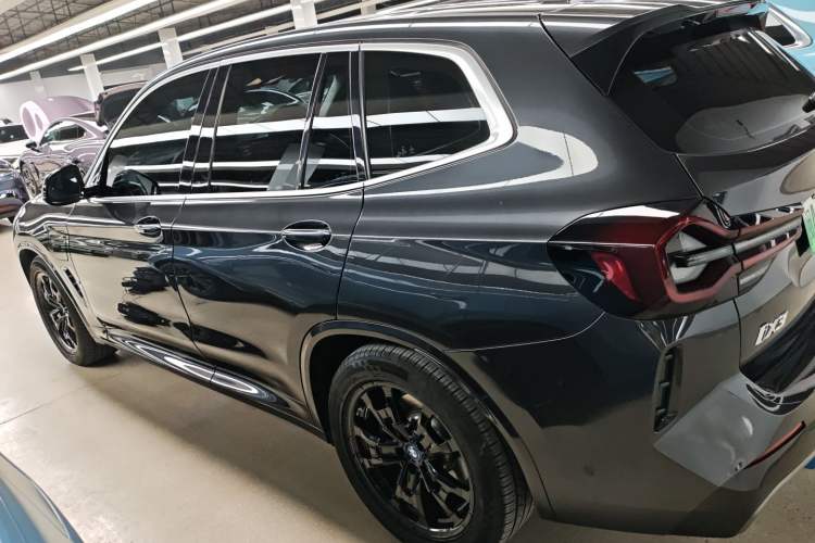 Used BMW iX3 2022 Leading Model
