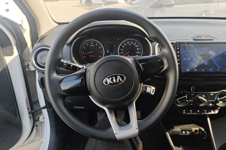 Used Kia Pegas 2017 1.4L Manual Value Edition
