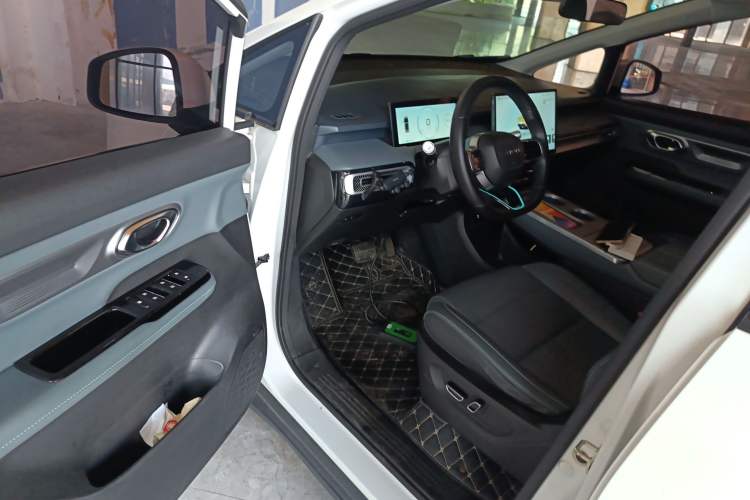 Used AION Y 2023 Plus 510 Smart Edition
