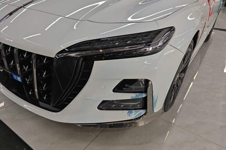 Used Hongqi H6 2024 2.0T ZhiShang Version