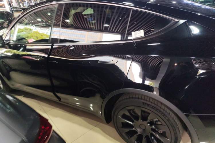 Used Tesla Model Y 2021 Standard Range Rear-Wheel Drive Version
