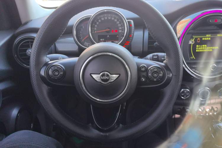 Used  MINI 2015 1.5T COOPER Fun Five-Door Edition
