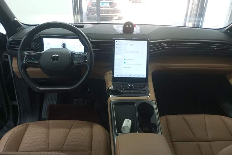 Used Nio ES8 2020 415 km Range 6-Seater Version
