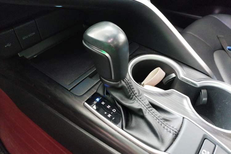 Used Toyota Camry 2023 2.0G Luxury Edition