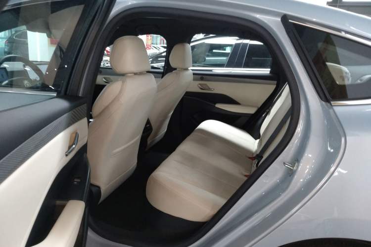 Used BYD Qin PLUS 2025 DM-i Smart Drive 55KM Beyond Model
