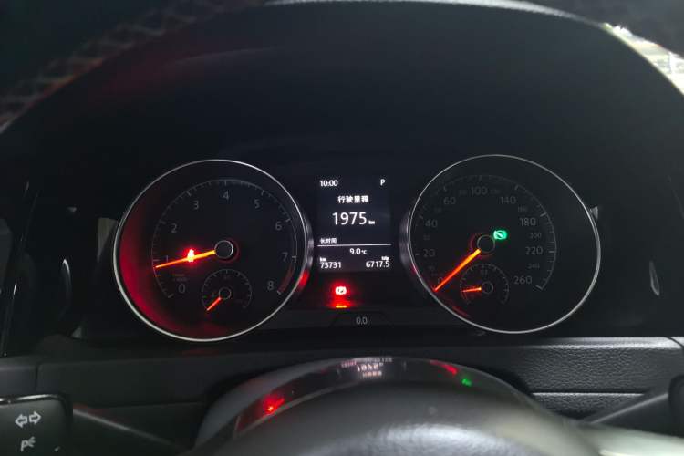 Used Volkswagen Golf 2016 1.4TSI Automatic R-Line
