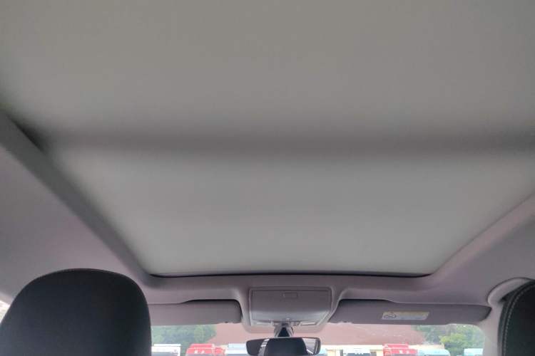 Used Volkswagen Tiguan L 2022 330TSI Automatic Two-Wheel Drive R-Line Enhanced Edition
