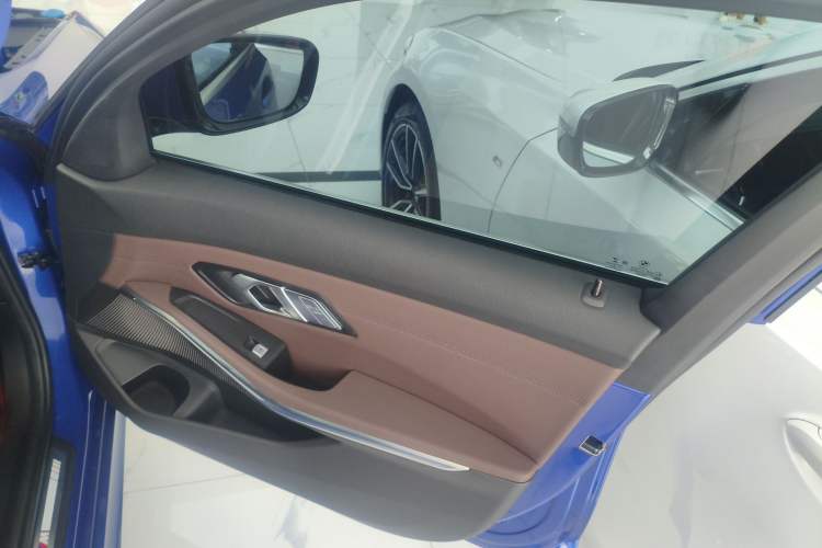 Used BMW 3 Series 2021 Restyled 325Li M Sport Package