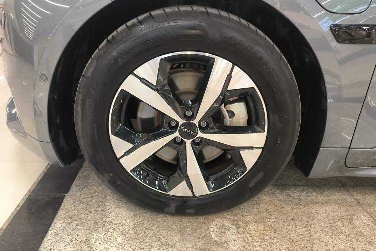 Used Zeekr 001 2023 WE Edition 100 kWh