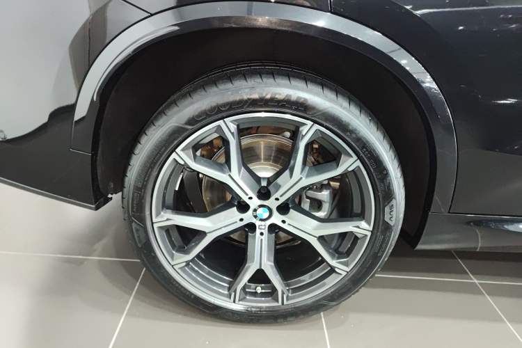 Used BMW X5 2023 xDrive 30Li Luxury M Sport Night Edition Package
