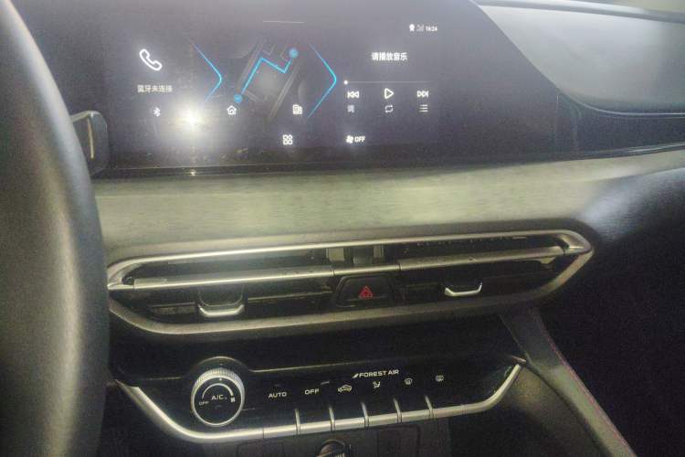 Used Changan Eado 2021 PLUS Blue Whale NE 1.4T GDI DCT Prestige Model
