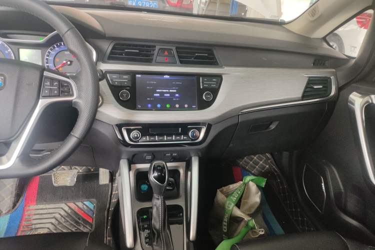 Used Geely Auto Vision X3 2017 1.5L Automatic Prestige Model
