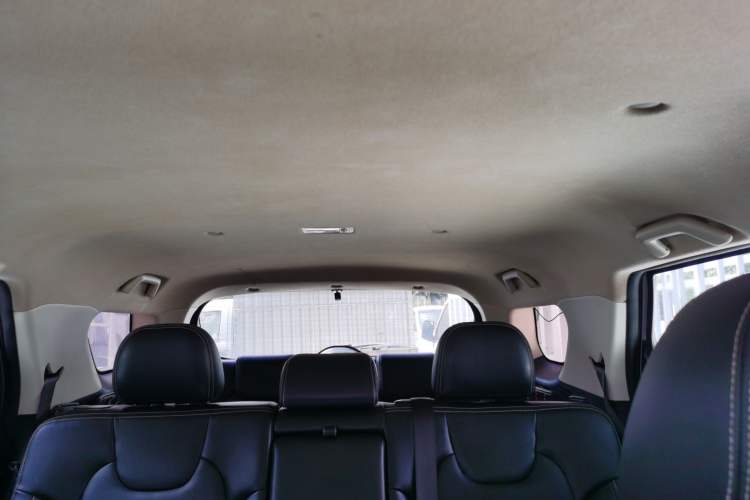 Used Dongfeng Fengon S560 2018 1.8L Manual Urban Model 7 Seats