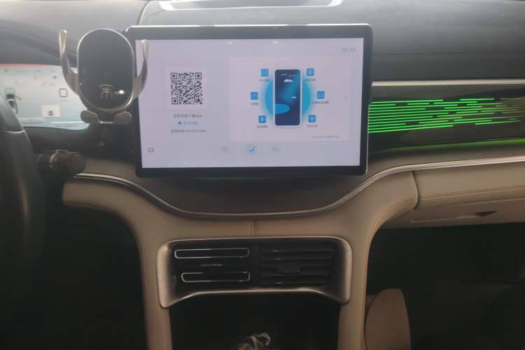 Used BYD Song PLUS New Energy 2024 Honor Edition EV 520km Flagship Model
