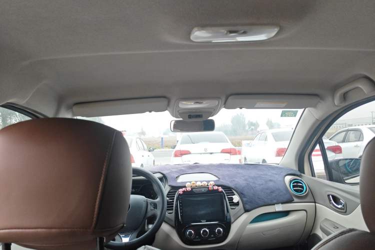 Used Renault Captur 2015 1.2T Automatic Standard Edition
