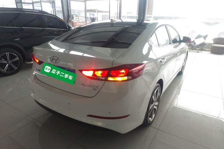 Used Hyundai Elantra 2016 1.6L Automatic ZhiXuan – Elite Version
