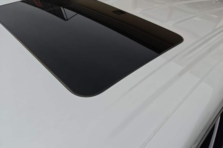 Used Buick GL8 2023 ES Lu Zun Deluxe Model
