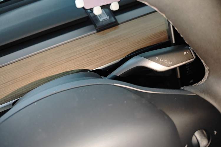 Used Tesla Model Y 2023 Rear-Wheel-Drive Version
