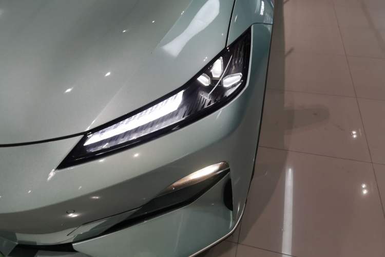 Used  SL03 2022 515 Pure Electric Version
