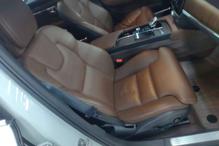 Used Volvo S90 2021 B5 Zhiyuan Luxury Edition
