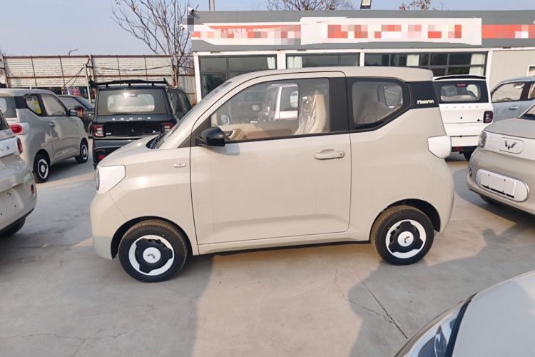 Used Wuling Hongguang MINIEV 2024 3rd Generation 215km Youth Edition
