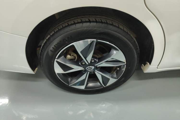 TDK.VehicleDetails.img