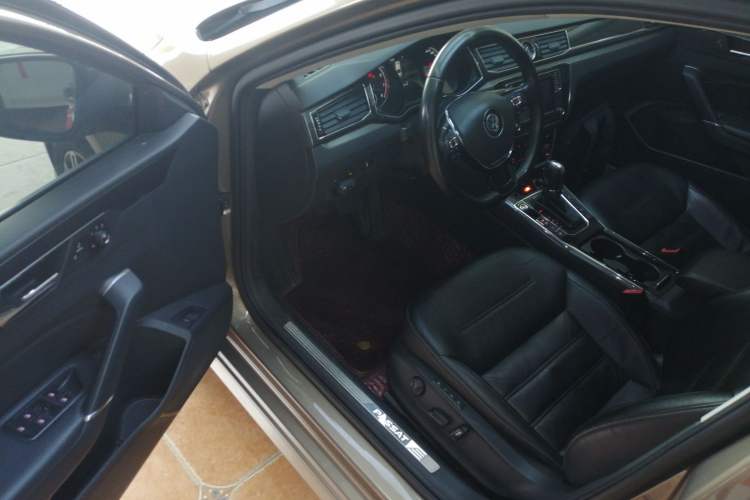 Used Volkswagen Passat 2017 330TSI DSG Prestige Edition
