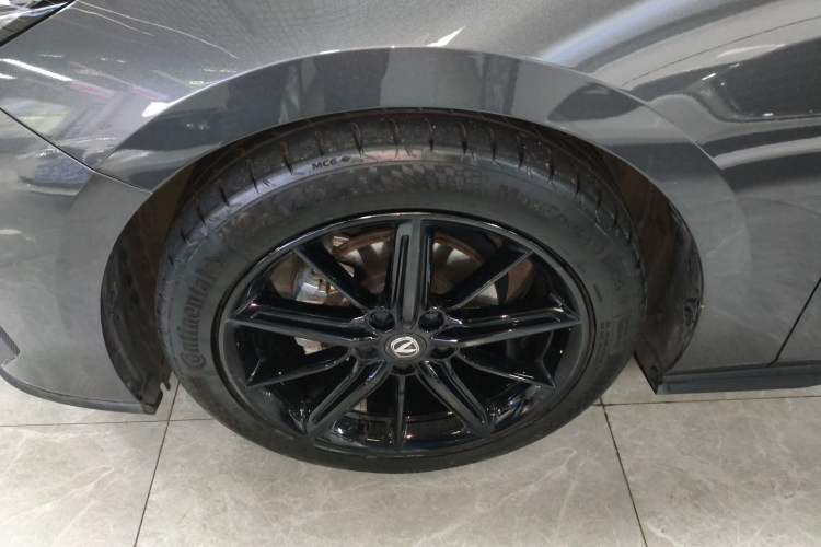 Used Changan UNI-V 2023 1.5T Prestige Model
