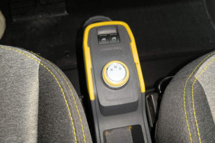 Used Chery QQ Ice Cream 2022 120km Conical Shape Lithium Iron Phosphate