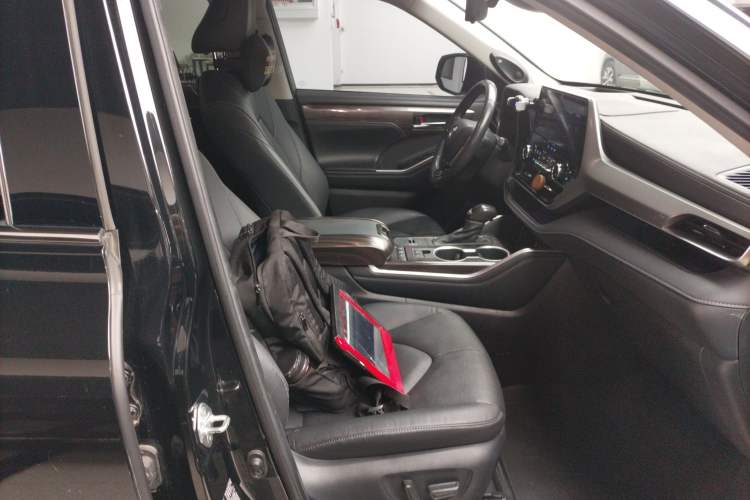 Used Toyota Highlander 2022 Dual-Engine 2.5L Four-Wheel Drive Supreme Edition 7-Seater