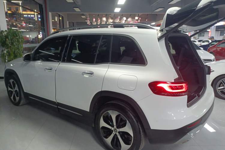 Used Mercedes-Benz GLB 2022 Updated GLB 200 Fashion Edition