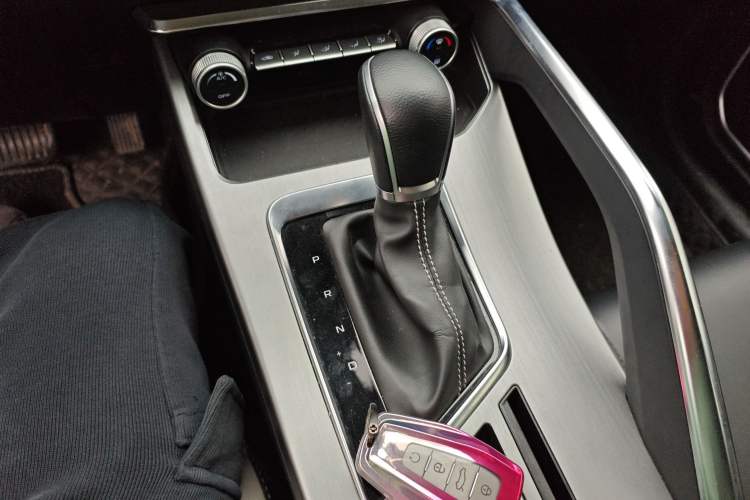 Used Geely Auto Coolray 2020 PRO 240T DCT Hunter
