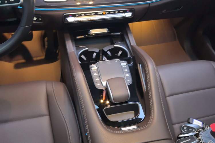 Used Mercedes-Benz GLE 2022 GLE 350 4MATIC Stylish Model
