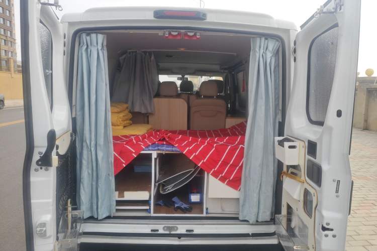 Used Iveco Eurocargo 2021 2.0T Manual Super-Rui Short Wheelbase Low-Roof Side-Hinged Door F1A
