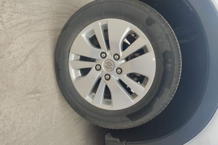 Used Suzuki S-Cross 2014 1.6L CVT Two-Wheel Drive Entry Model